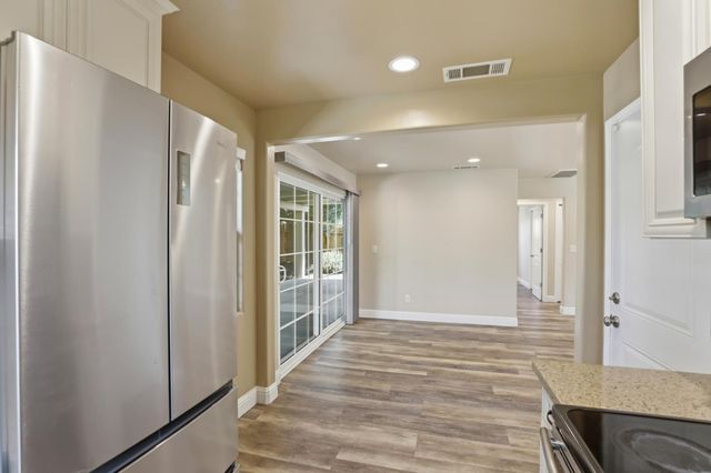 5905 65th St, Sacramento, CA 95824