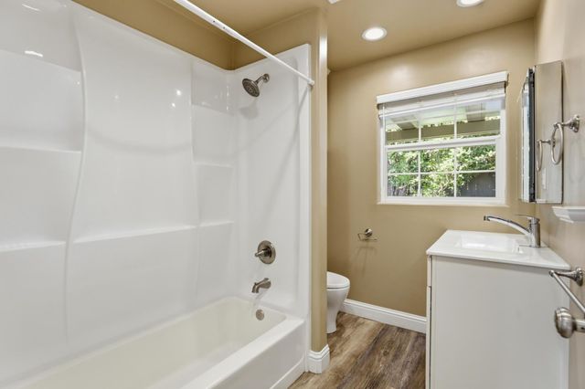 5905 65th St, Sacramento, CA 95824