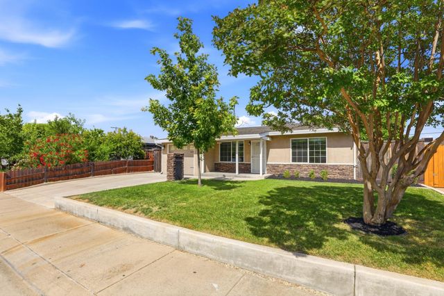 5905 65th St, Sacramento, CA 95824