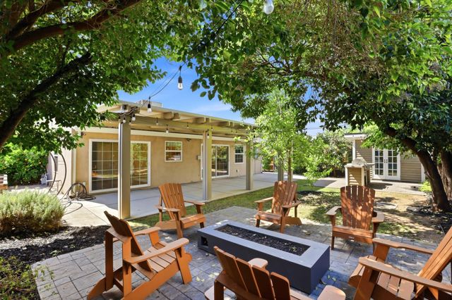 5905 65th St, Sacramento, CA 95824