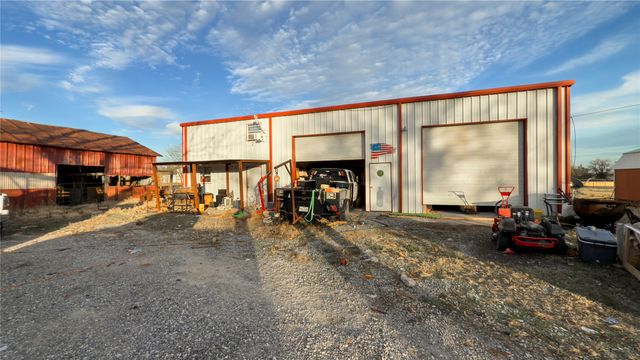 2449 E Fm 120, Denison, TX 75021