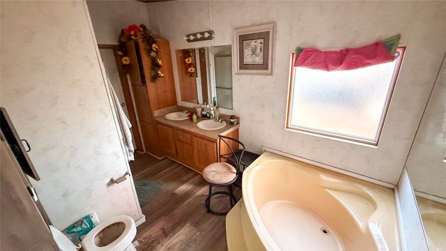 2449 E Fm 120, Denison, TX 75021