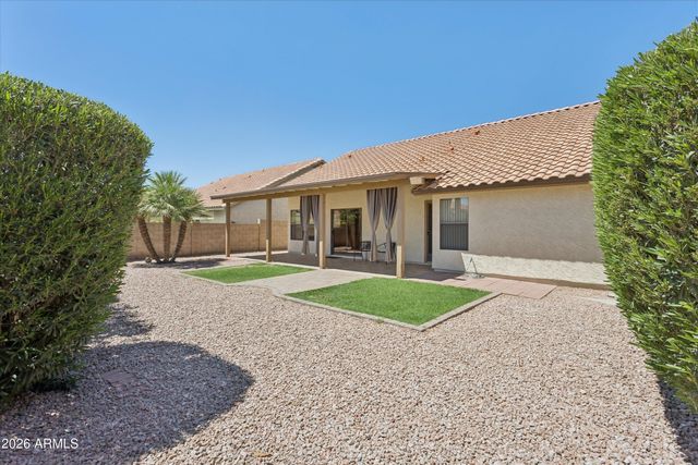 2743 E CATHEDRAL ROCK Drive, Phoenix, AZ 85048