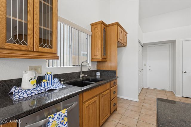 2743 E CATHEDRAL ROCK Drive, Phoenix, AZ 85048