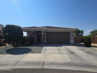 5962 N 90th Drive, Glendale, AZ 85305