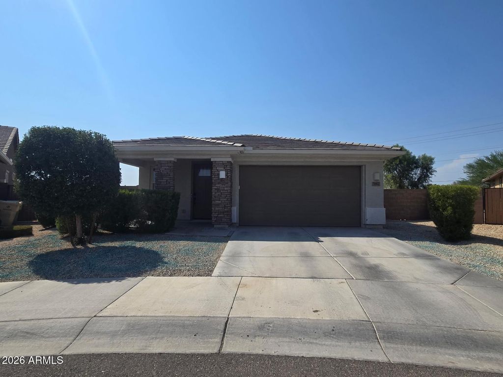 5962 N 90th Drive, Glendale, AZ 85305