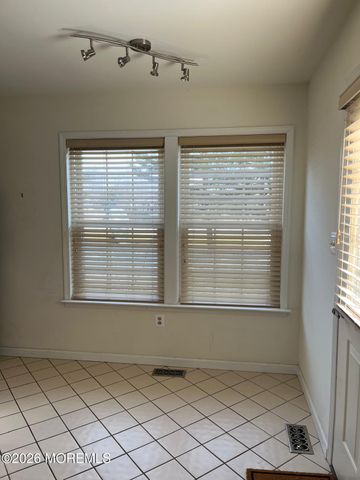 27C Benjamin Franklin Drive, Monroe, NJ 08831