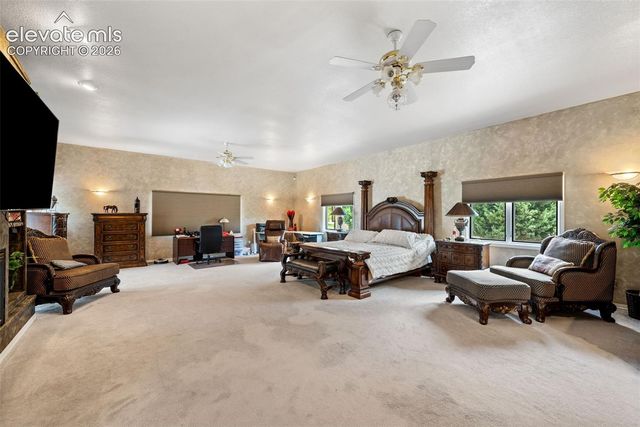 3925 Hill Circle, Colorado Springs, CO 80904