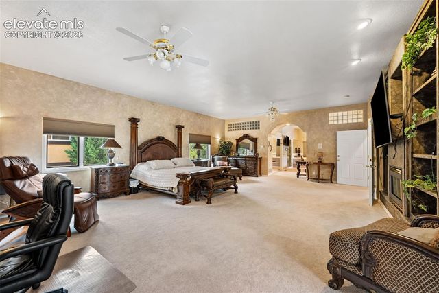3925 Hill Circle, Colorado Springs, CO 80904