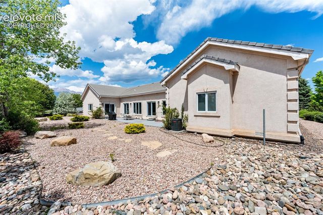 3925 Hill Circle, Colorado Springs, CO 80904