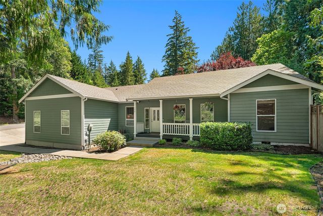 940 E Lakeshore Drive, Allyn, WA 98524