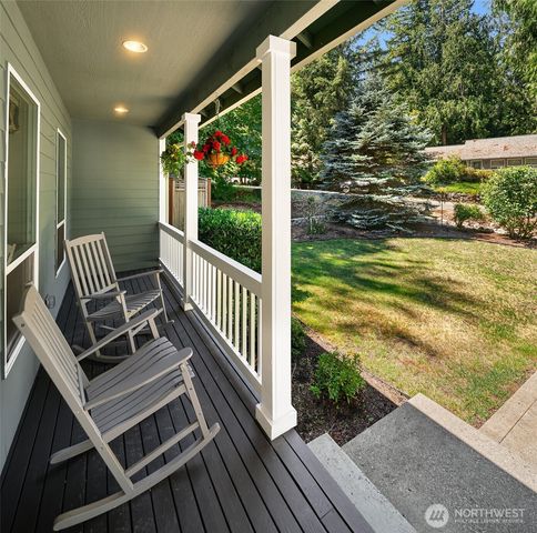 940 E Lakeshore Drive, Allyn, WA 98524