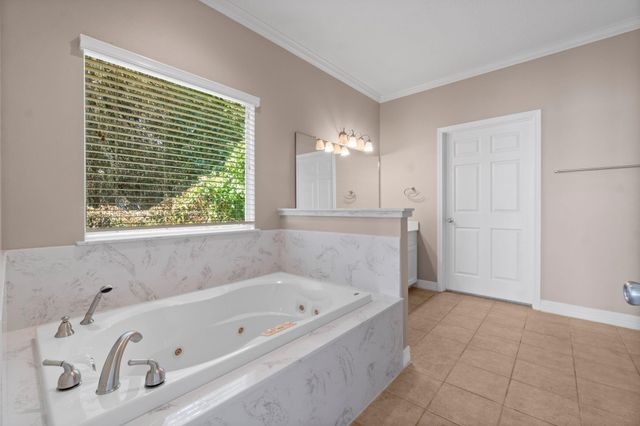 145 Bluewater Drive, Point Blank, TX 77364