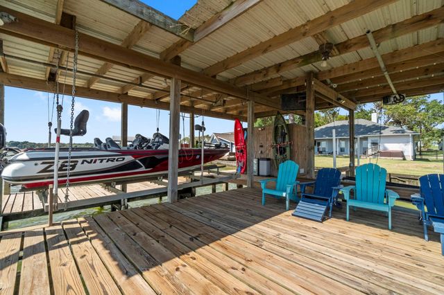 145 Bluewater Drive, Point Blank, TX 77364