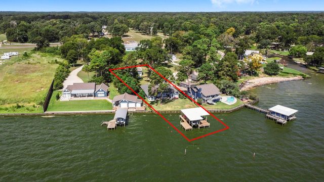 145 Bluewater Drive, Point Blank, TX 77364