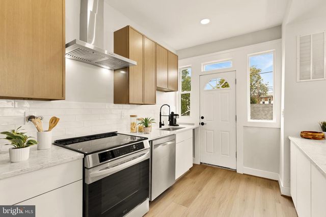 4112 5TH ST NW, Washington, DC 20011