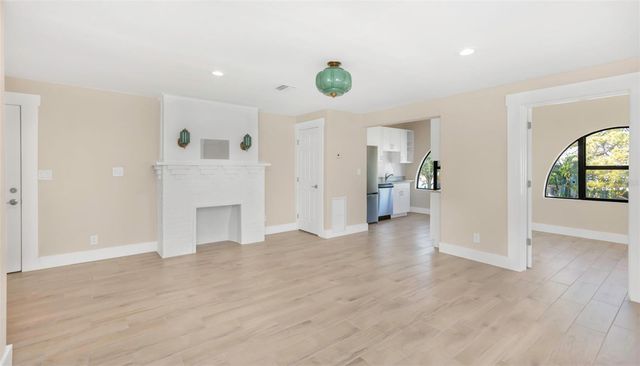 3000 BEACH BOULEVARD S 9, Gulfport, FL 33707