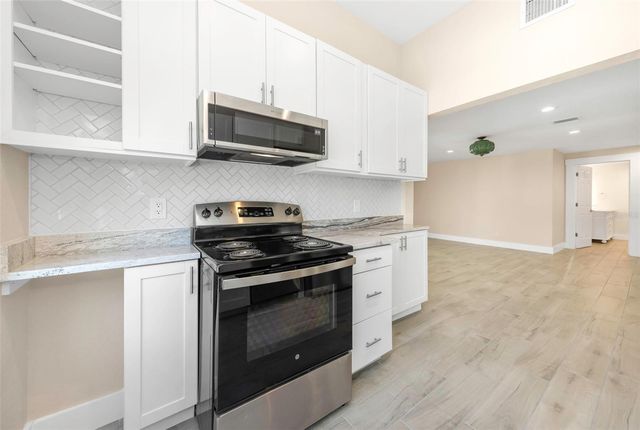 3000 BEACH BOULEVARD S 9, Gulfport, FL 33707