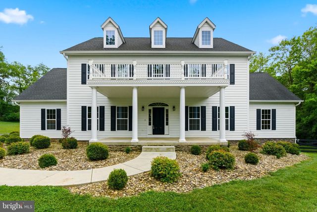 12860 LEETOWN RD, Kearneysville, WV 25430
