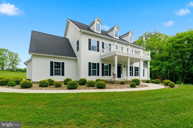 12860 LEETOWN RD, Kearneysville, WV 25430