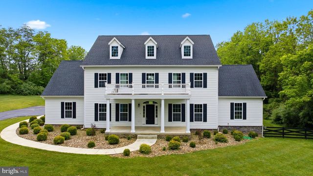 12860 LEETOWN RD, Kearneysville, WV 25430