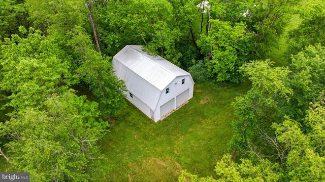 12860 LEETOWN RD, Kearneysville, WV 25430
