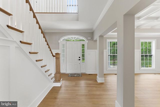 12860 LEETOWN RD, Kearneysville, WV 25430