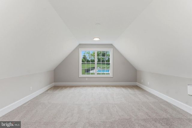 12860 LEETOWN RD, Kearneysville, WV 25430