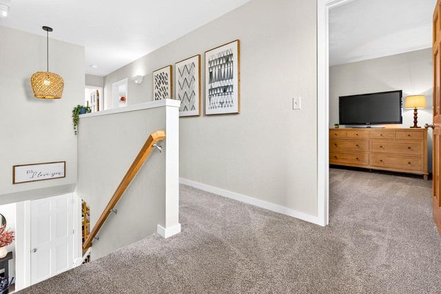 2616 E SUNDANCE DRIVE, Appleton, WI 54913