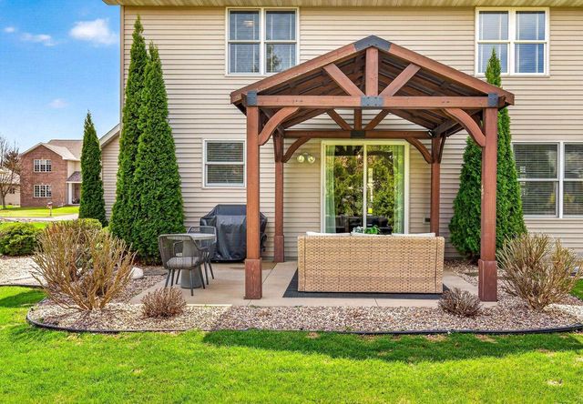 2616 E SUNDANCE DRIVE, Appleton, WI 54913
