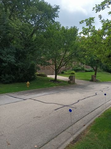 3 Merrimack Court, Bolingbrook, IL 60440