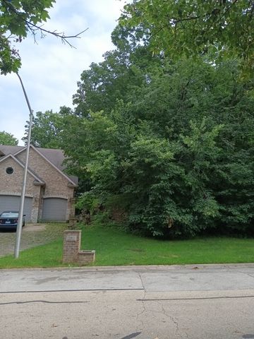 3 Merrimack Court, Bolingbrook, IL 60440