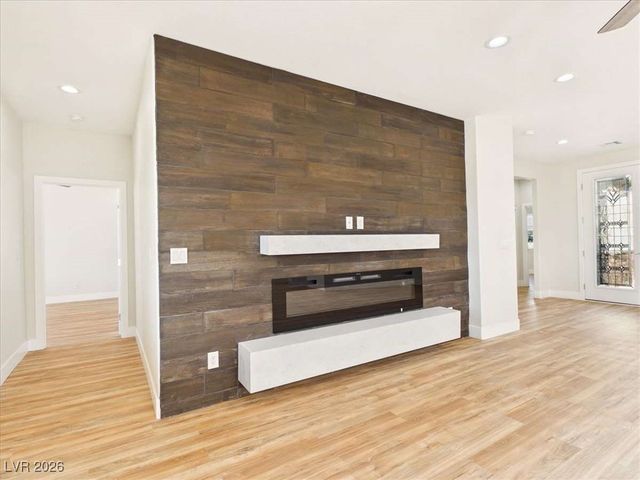 2140 Iroquois Avenue, Pahrump, NV 89048