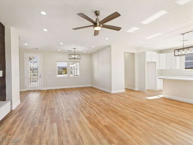 2140 Iroquois Avenue, Pahrump, NV 89048