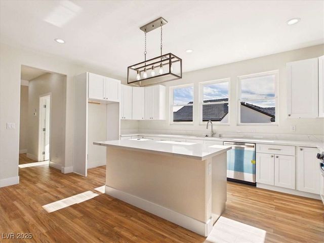 2140 Iroquois Avenue, Pahrump, NV 89048