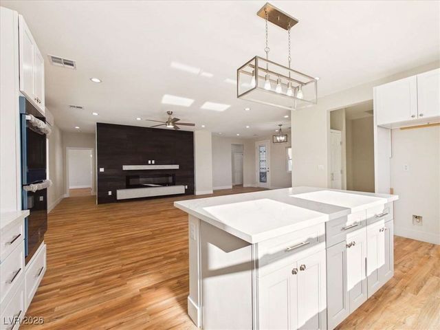 2140 Iroquois Avenue, Pahrump, NV 89048