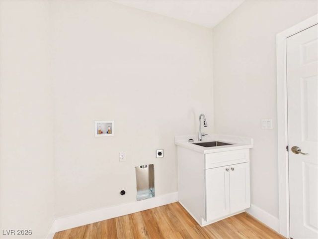 2140 Iroquois Avenue, Pahrump, NV 89048