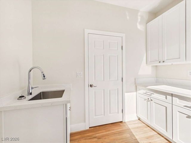 2140 Iroquois Avenue, Pahrump, NV 89048