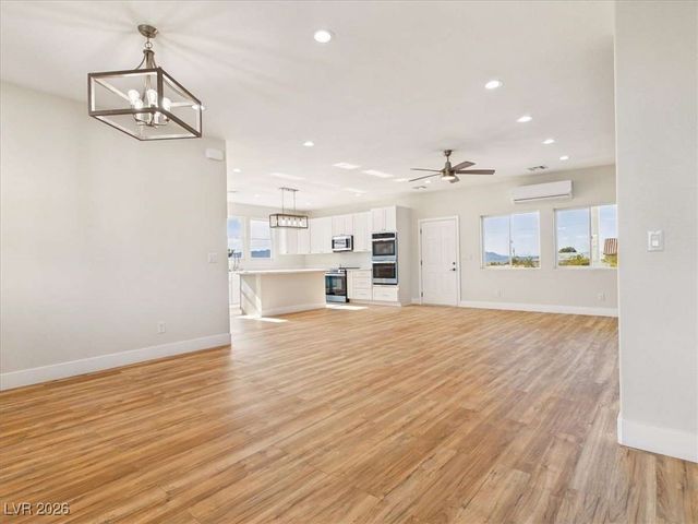 2140 Iroquois Avenue, Pahrump, NV 89048