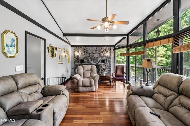 192 Aviation Drive, Elizabethton, TN 37643