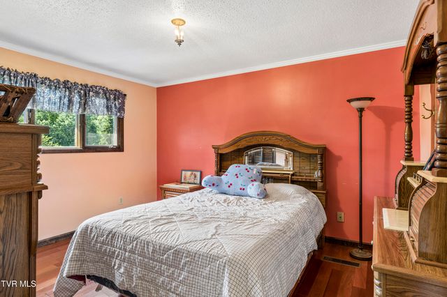192 Aviation Drive, Elizabethton, TN 37643