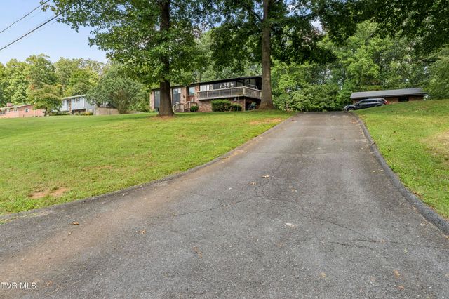 192 Aviation Drive, Elizabethton, TN 37643