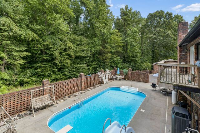 192 Aviation Drive, Elizabethton, TN 37643