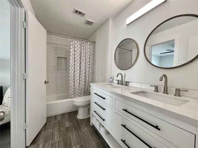 1801 Huldy St Street J4, Houston, TX 77019