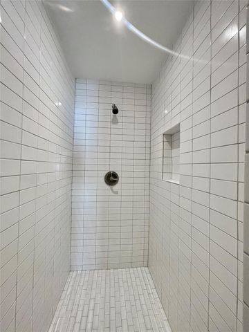 1801 Huldy St Street J4, Houston, TX 77019