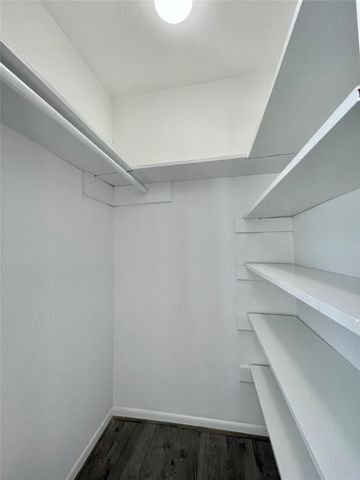 1801 Huldy St Street J4, Houston, TX 77019