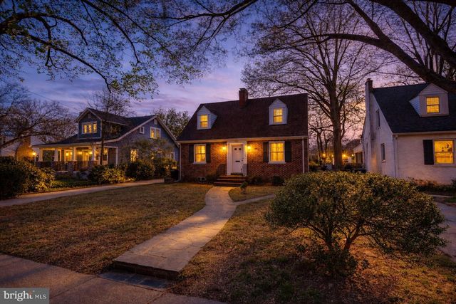 1110 COLLEGE AVE, Fredericksburg, VA 22401