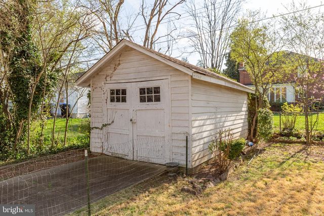 1110 COLLEGE AVE, Fredericksburg, VA 22401