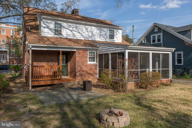 1110 COLLEGE AVE, Fredericksburg, VA 22401