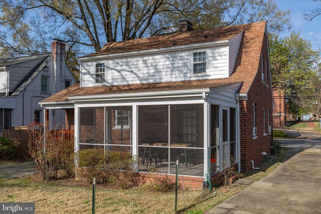 1110 COLLEGE AVE, Fredericksburg, VA 22401